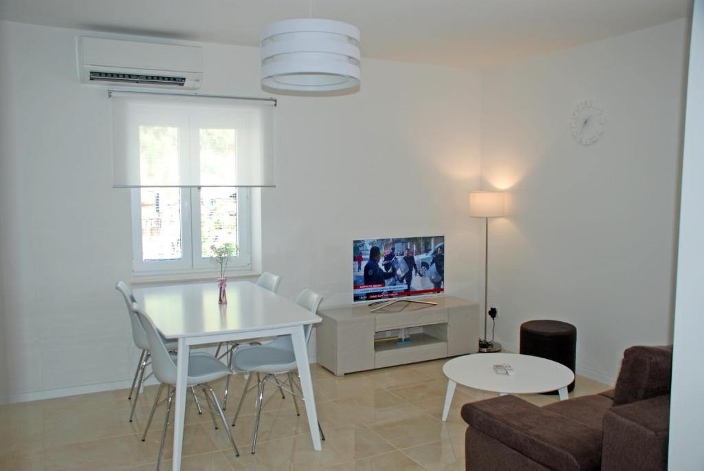 Top Omiš Nemira Top Omiš Nemira