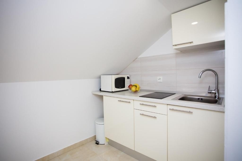 Top Omiš Nemira Top Omiš Nemira