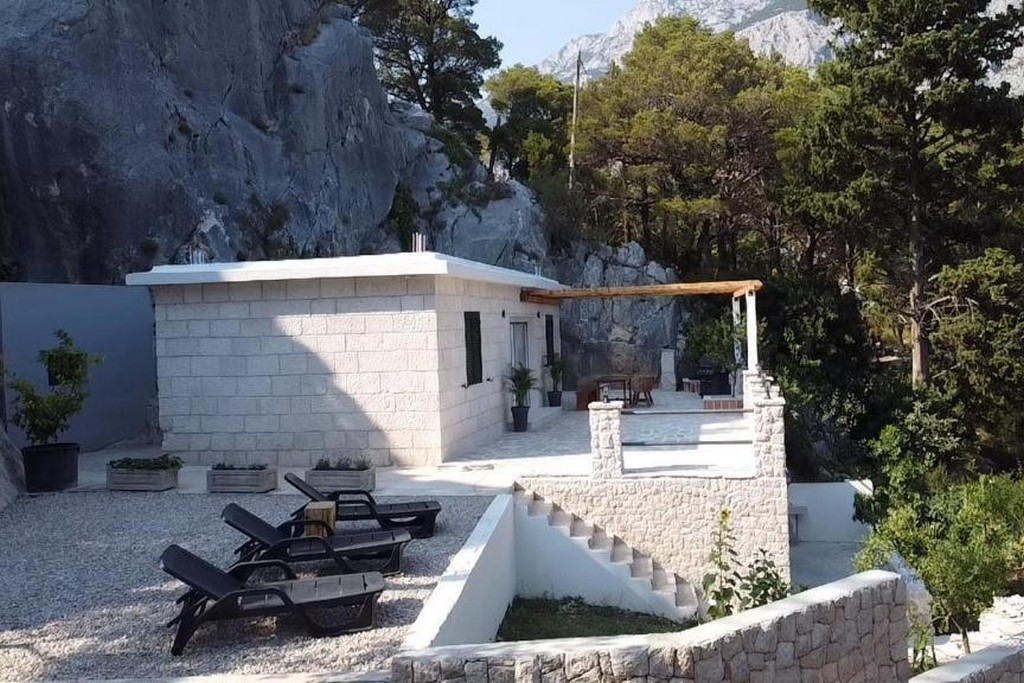 One bedroom house with terrace Makarska (K-25243)
