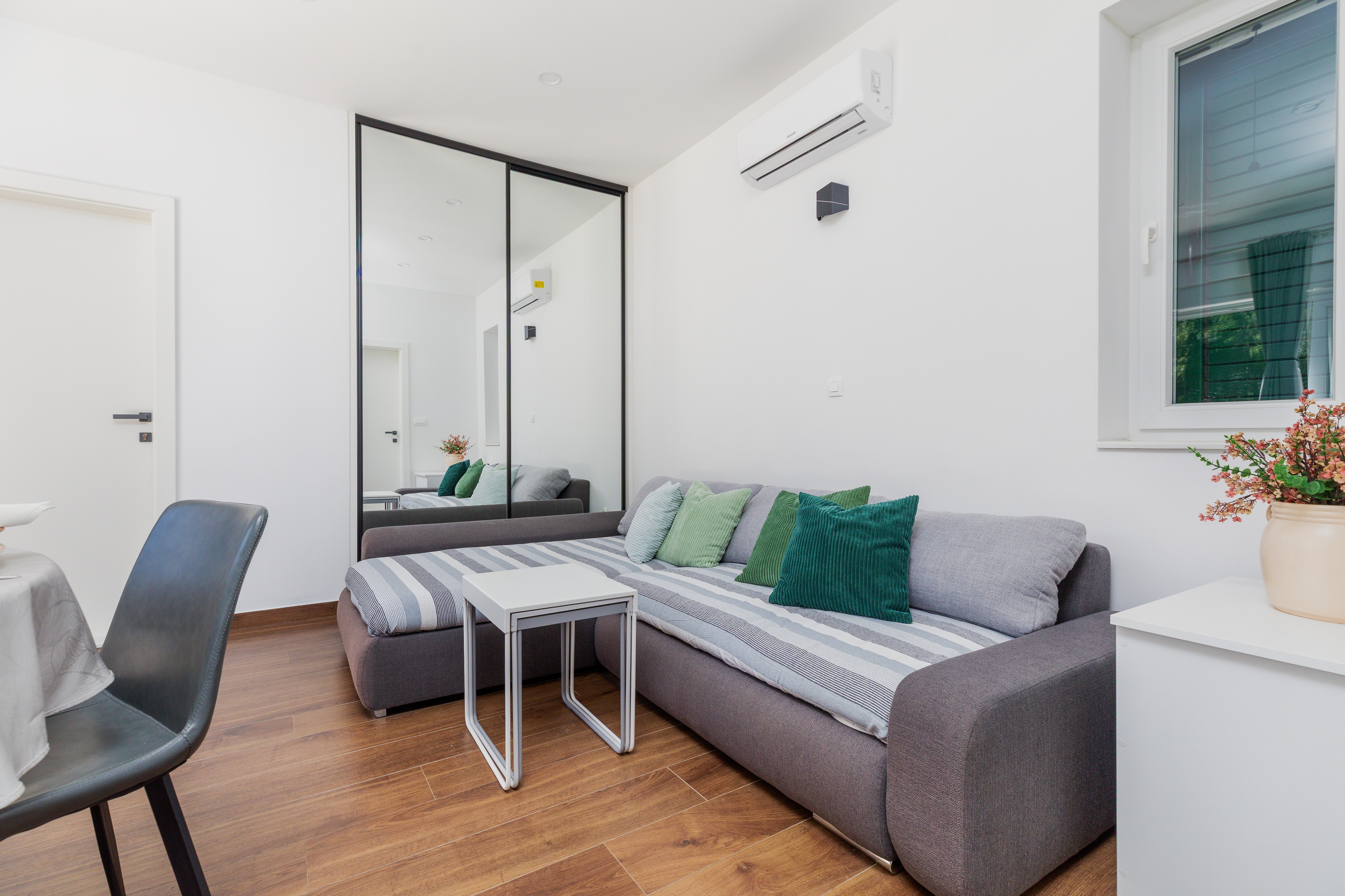 One bedroom house with terrace Makarska (K-25243)