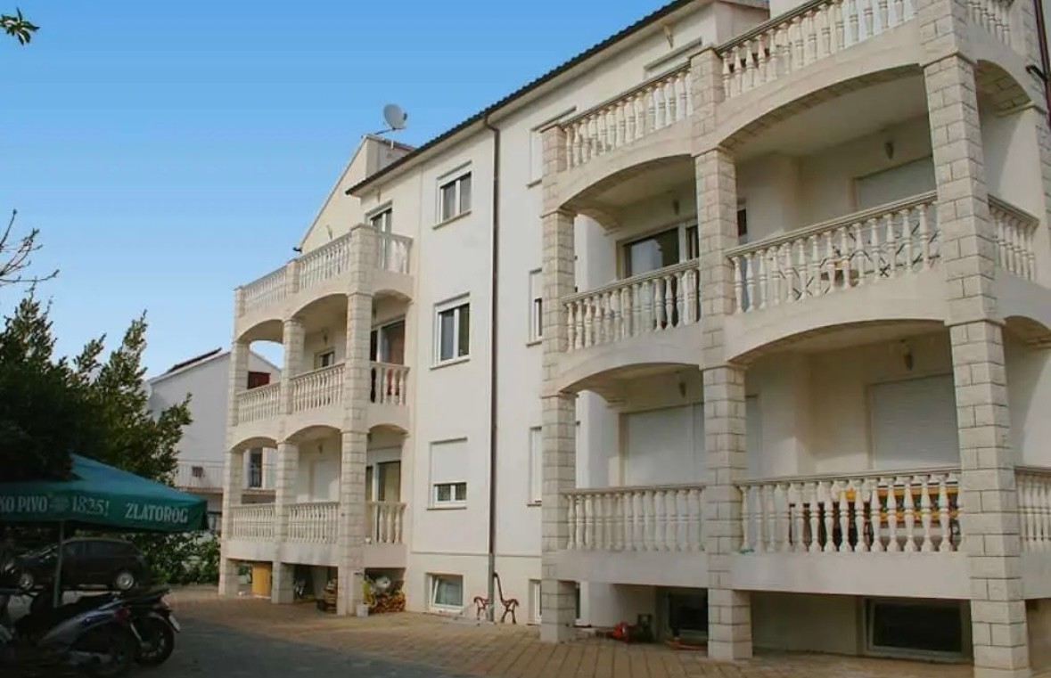 One bedroom apartment with balcony Okrug Gornji, Čiovo (A-25259-a)