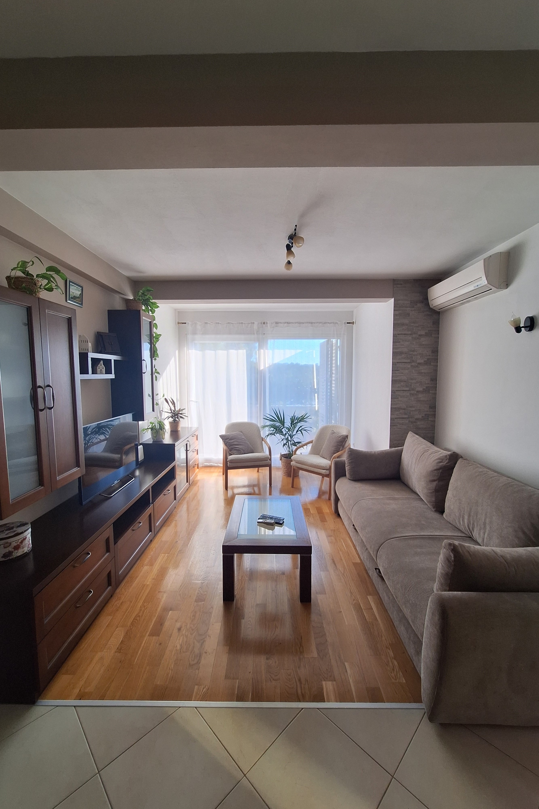 Two bedroom apartment with terrace Makarska (A-25264-a)