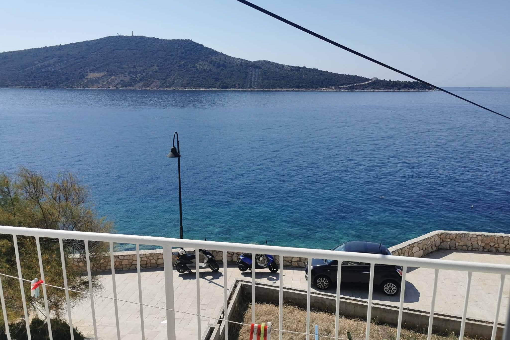 Two bedroom apartment with balcony and sea view Primošten (A-25265-a)