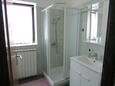 Bathroom Umag, Bathroom in the apartment, (pet friendly) and WiFi.