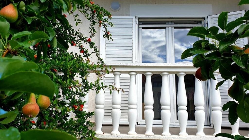 Studio flat with balcony Vodice (AS-25282-a)