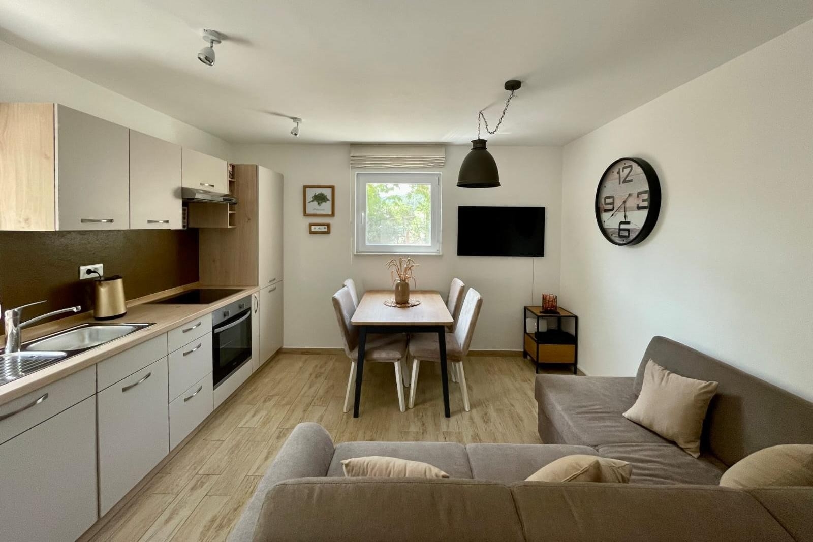 Two bedroom house with terrace Žman, Dugi otok (K-25284) Two bedroom house with terrace Žman, Dugi otok (K-25284)