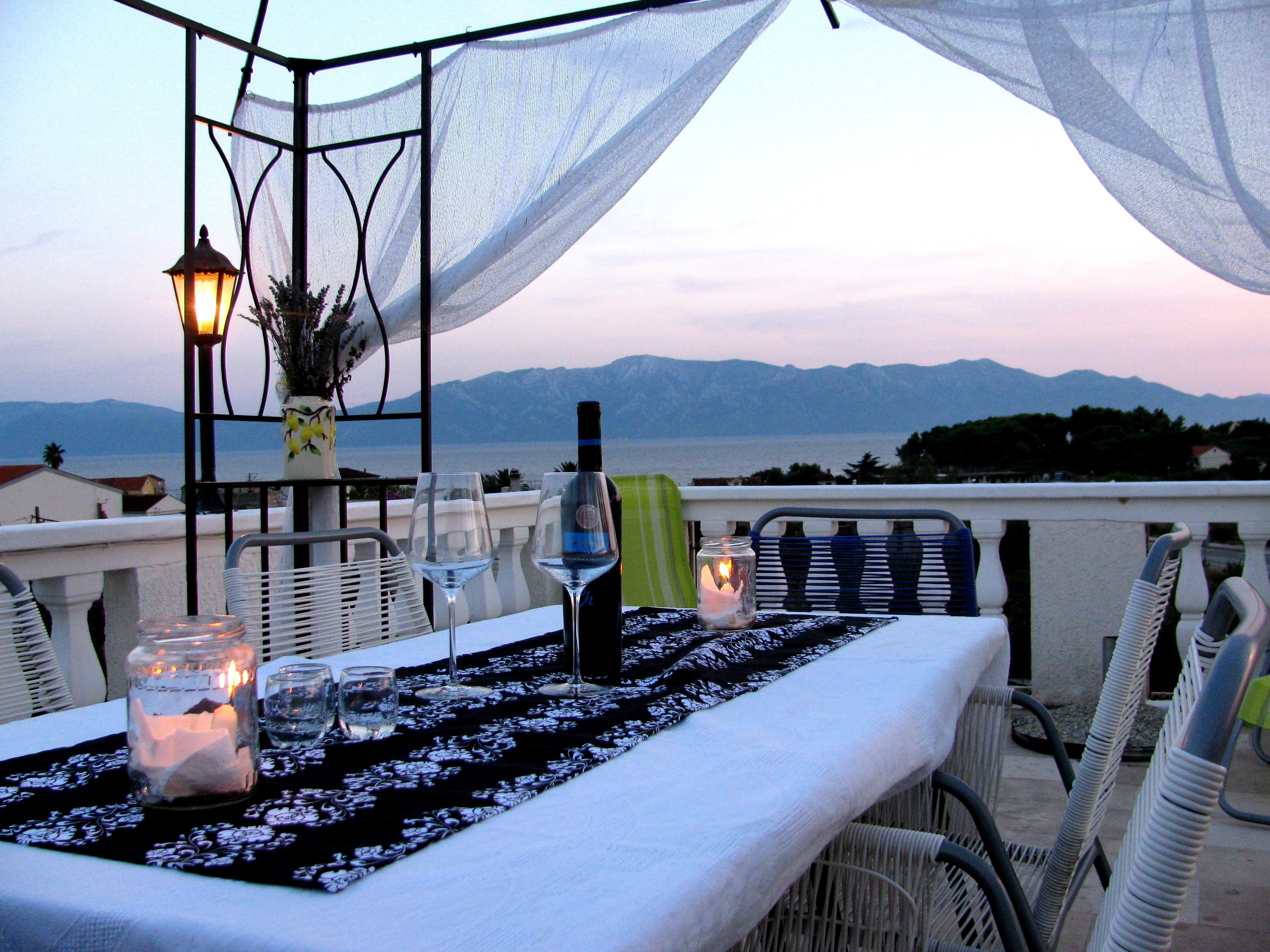 Two bedroom apartment with balcony and sea view Sućuraj, Hvar (A-25285-b) Two bedroom apartment with balcony and sea view Sućuraj, Hvar (A-25285-b)