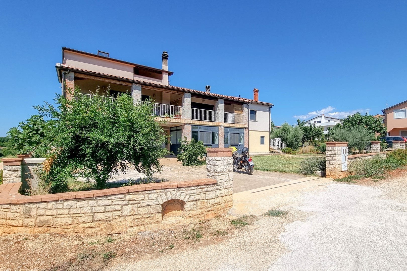 Three bedroom apartment with terrace Bužinija, Novigrad (A-25297-a)