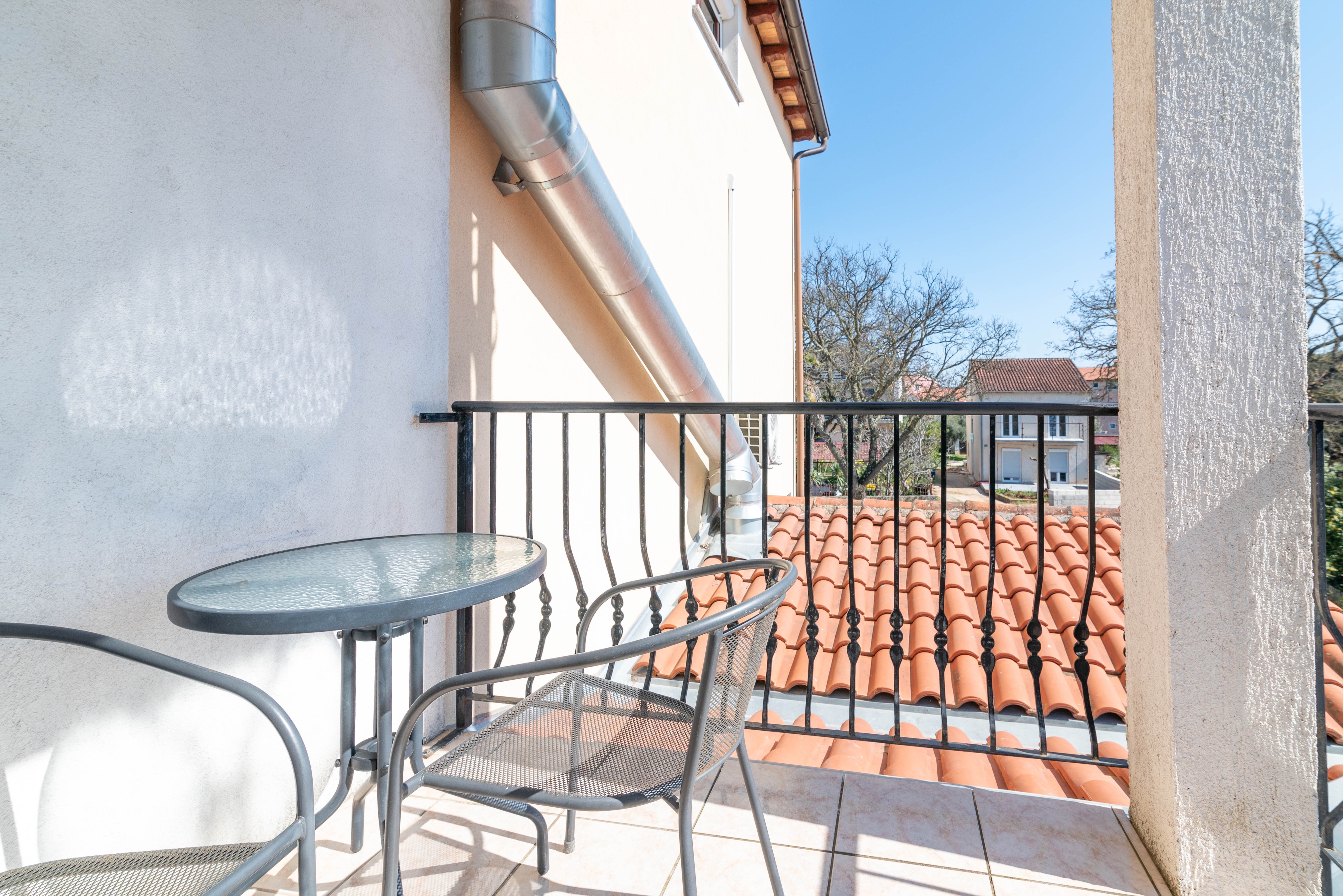 Room with balcony Rovinj (S-25298-a) Room with balcony Rovinj (S-25298-a)