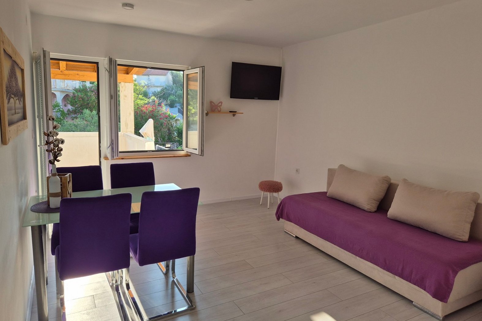 One bedroom apartment with terrace Supetarska Draga - Donja, Rab (A-25308-a)