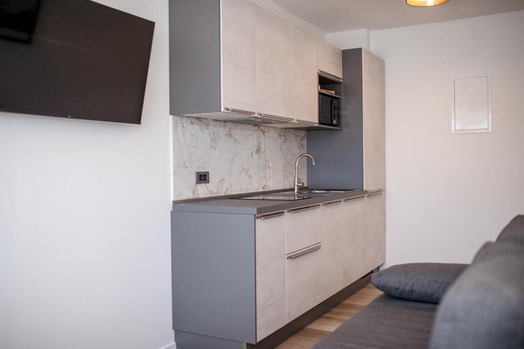 Top Rab Palit Top Rab Palit