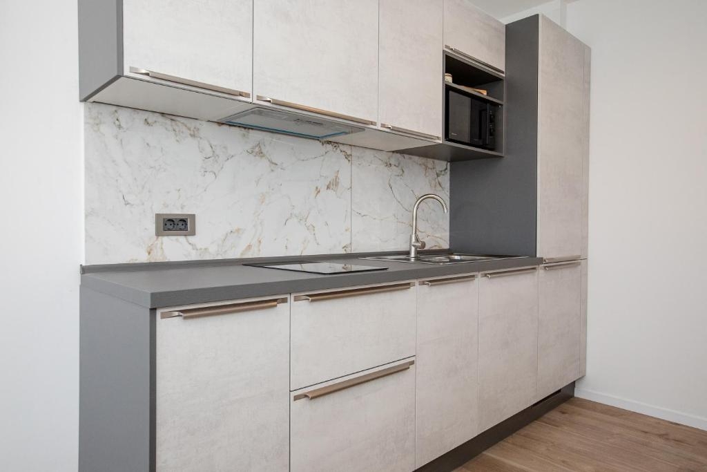 Top Rab Palit Top Rab Palit