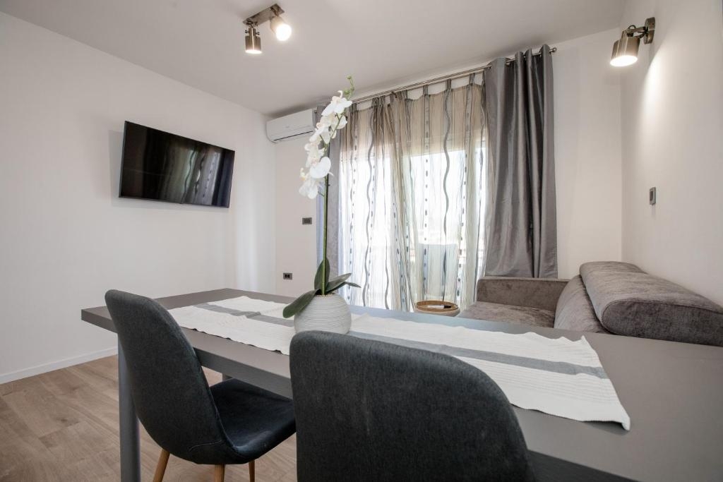 Top Rab Palit Top Rab Palit