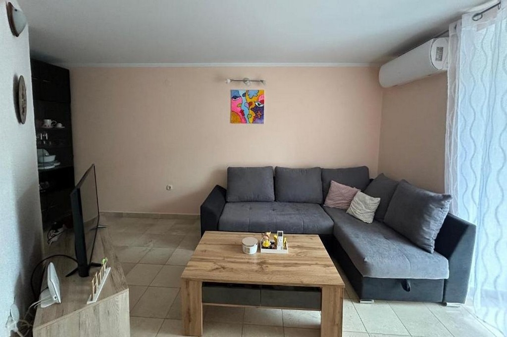 Two bedroom apartment with terrace Krnica, Marčana (A-25317-a)