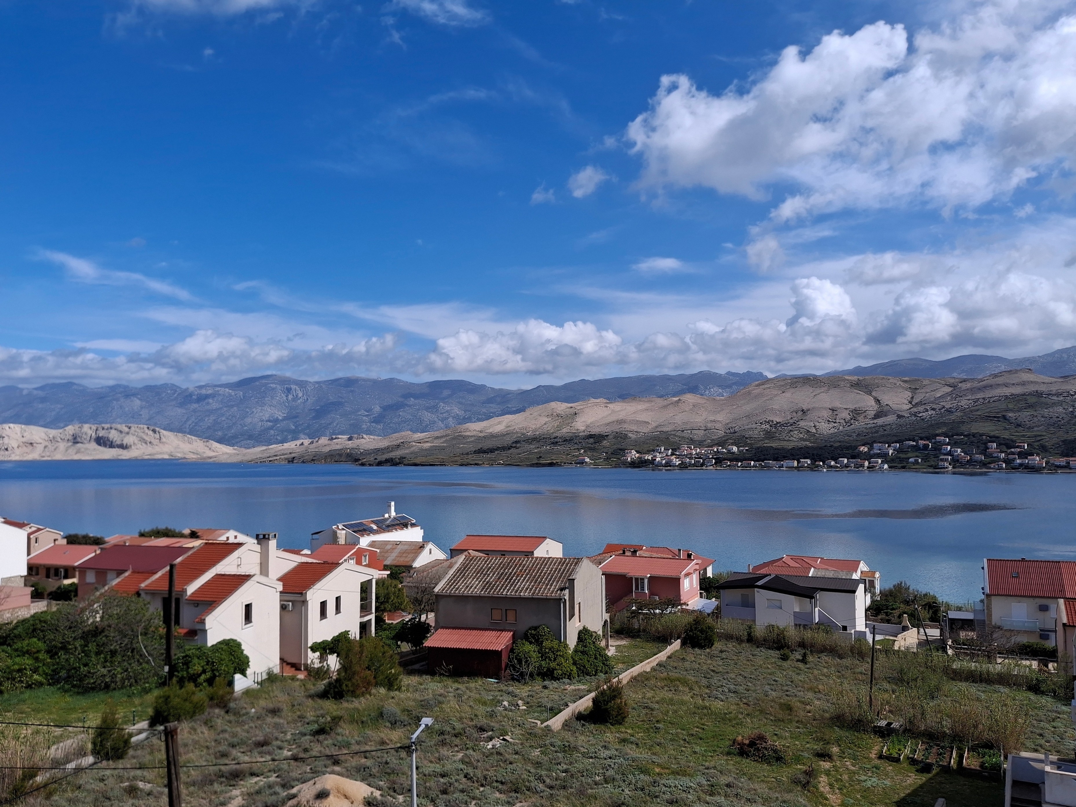 Two bedroom apartment with terrace and sea view Pag (A-25319-b)