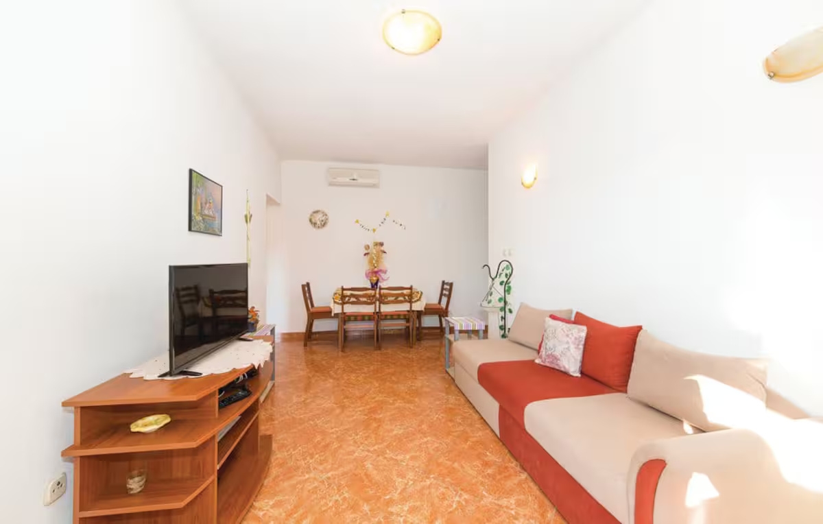 One bedroom apartment with terrace Vrsine, Trogir (A-25327-a)