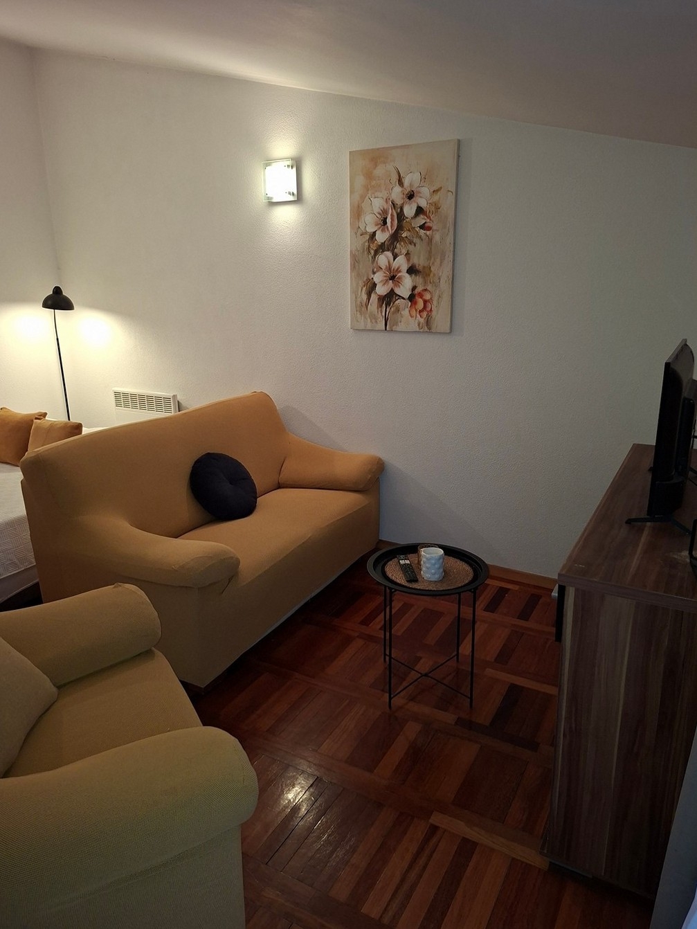 One bedroom apartment with terrace and sea view Makarska (A-25328-a) One bedroom apartment with terrace and sea view Makarska (A-25328-a)