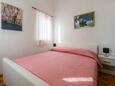 Spavaća soba Karigador, Spavaća soba u smještaju tipa apartment, kućni ljubimci dozvoljeni i WiFi.
