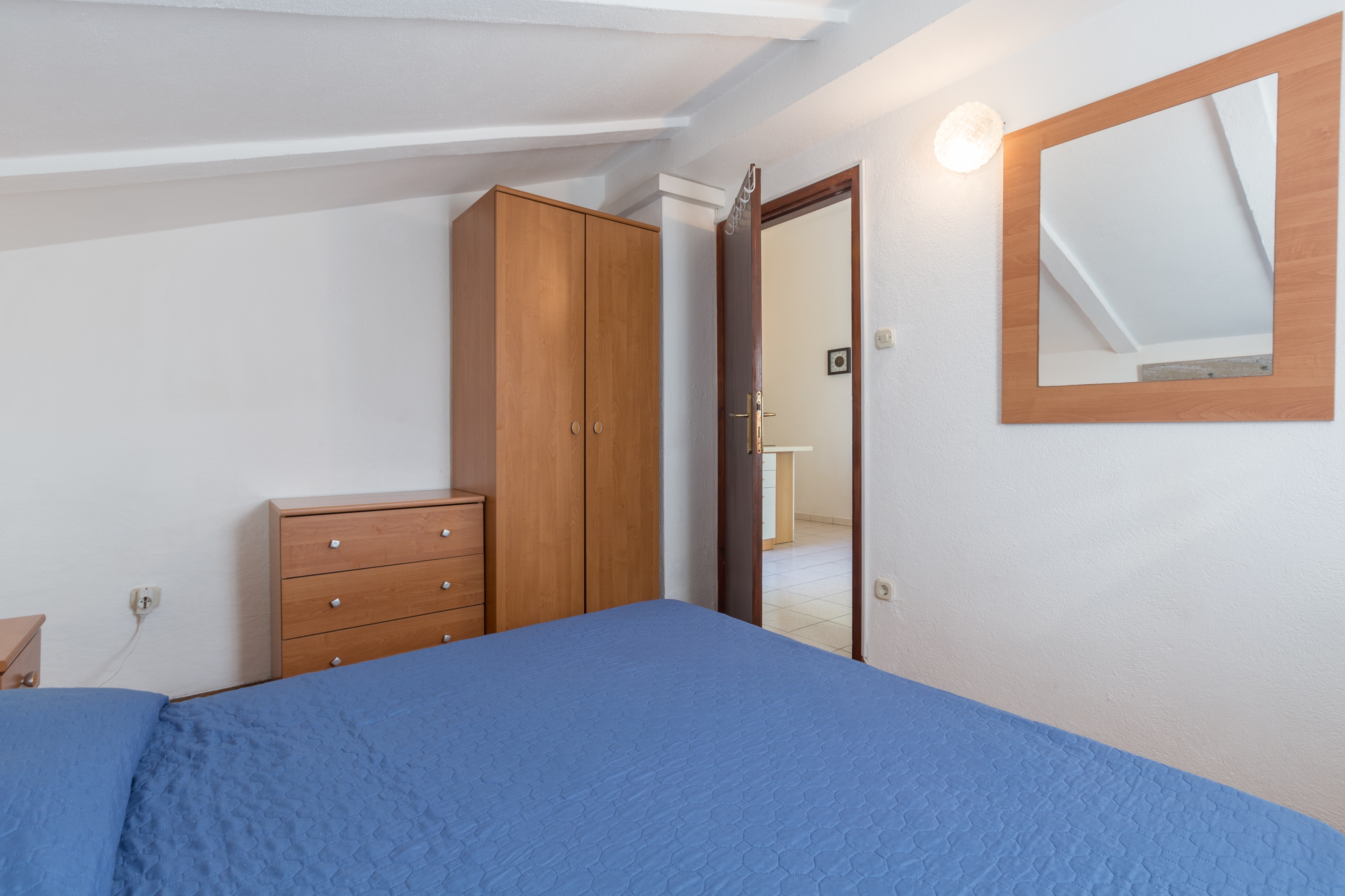 Two bedroom apartment with terrace Karigador, Novigrad  A-b