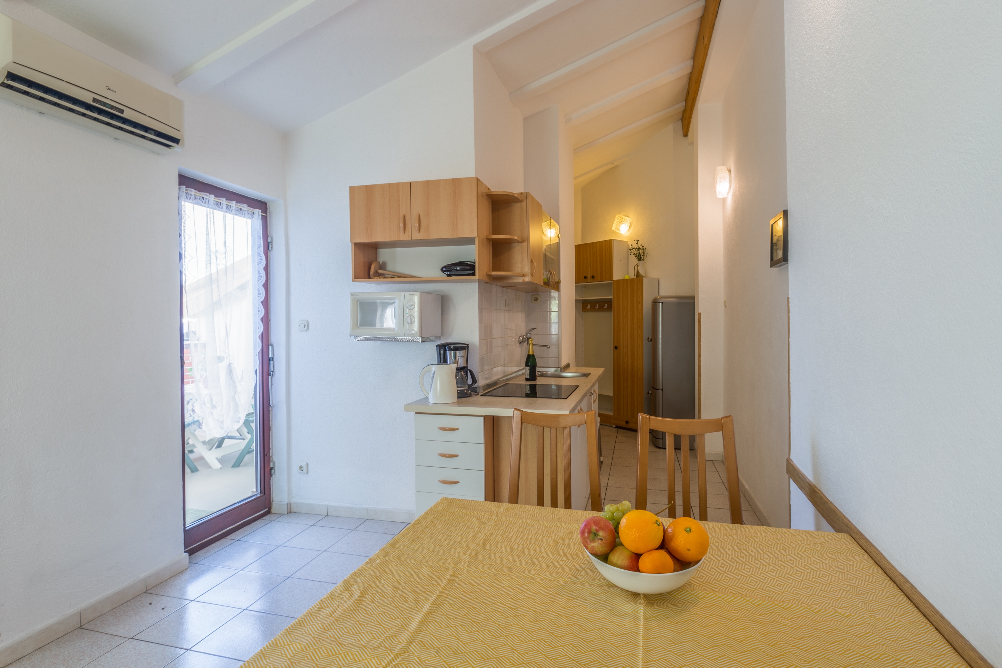 Top Novigrad Karigador Top Novigrad Karigador