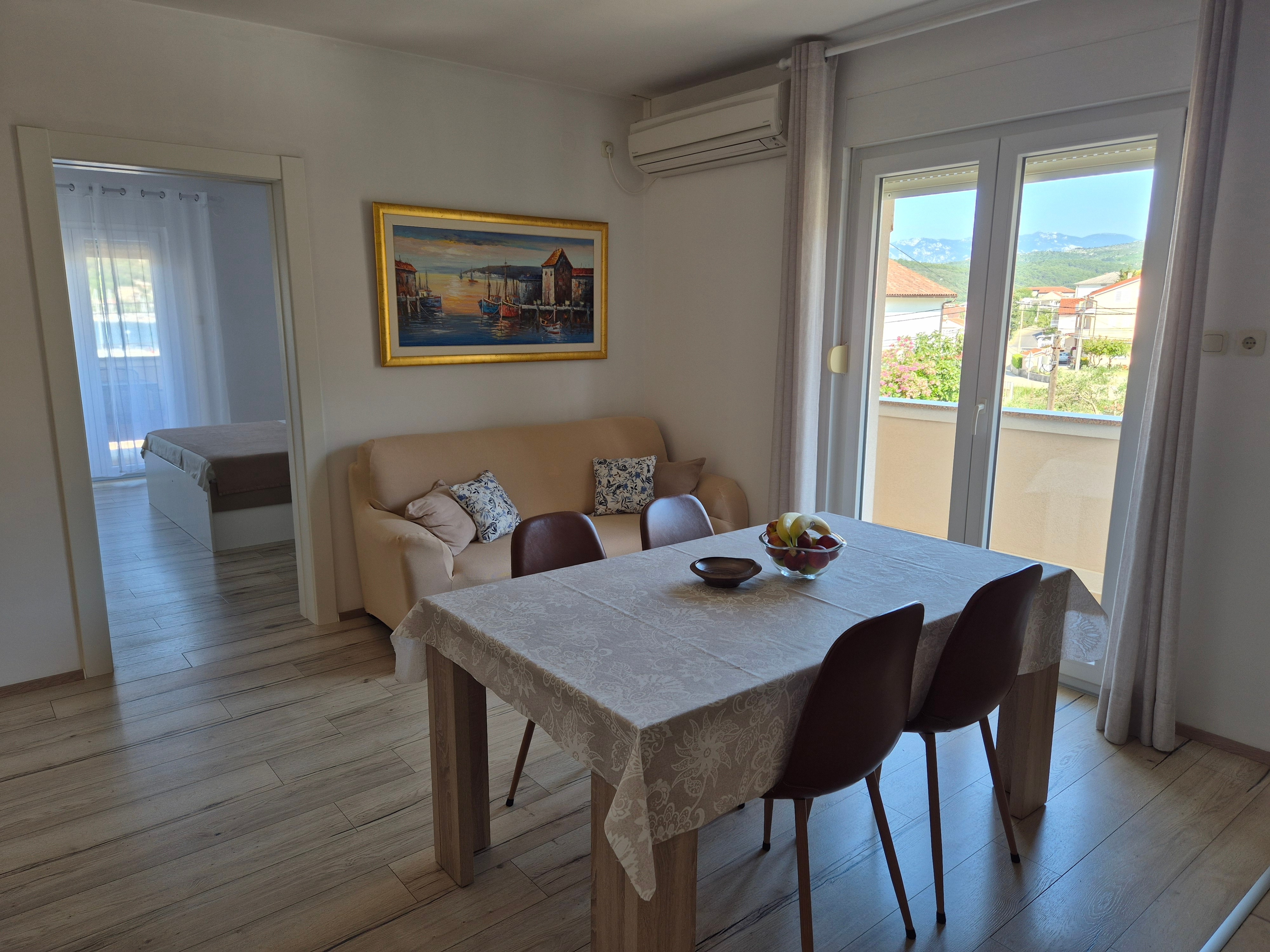 Two bedroom apartment with balcony and sea view Supetarska Draga - Donja, Rab (A-25344-a) Two bedroom apartment with balcony and sea view Supetarska Draga - Donja, Rab (A-25344-a)