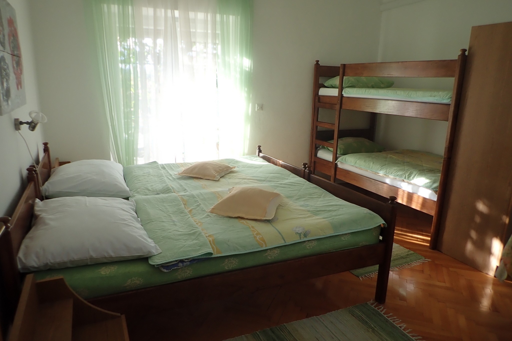 Room with balcony Starigrad (Paklenica) (S-25345-b)