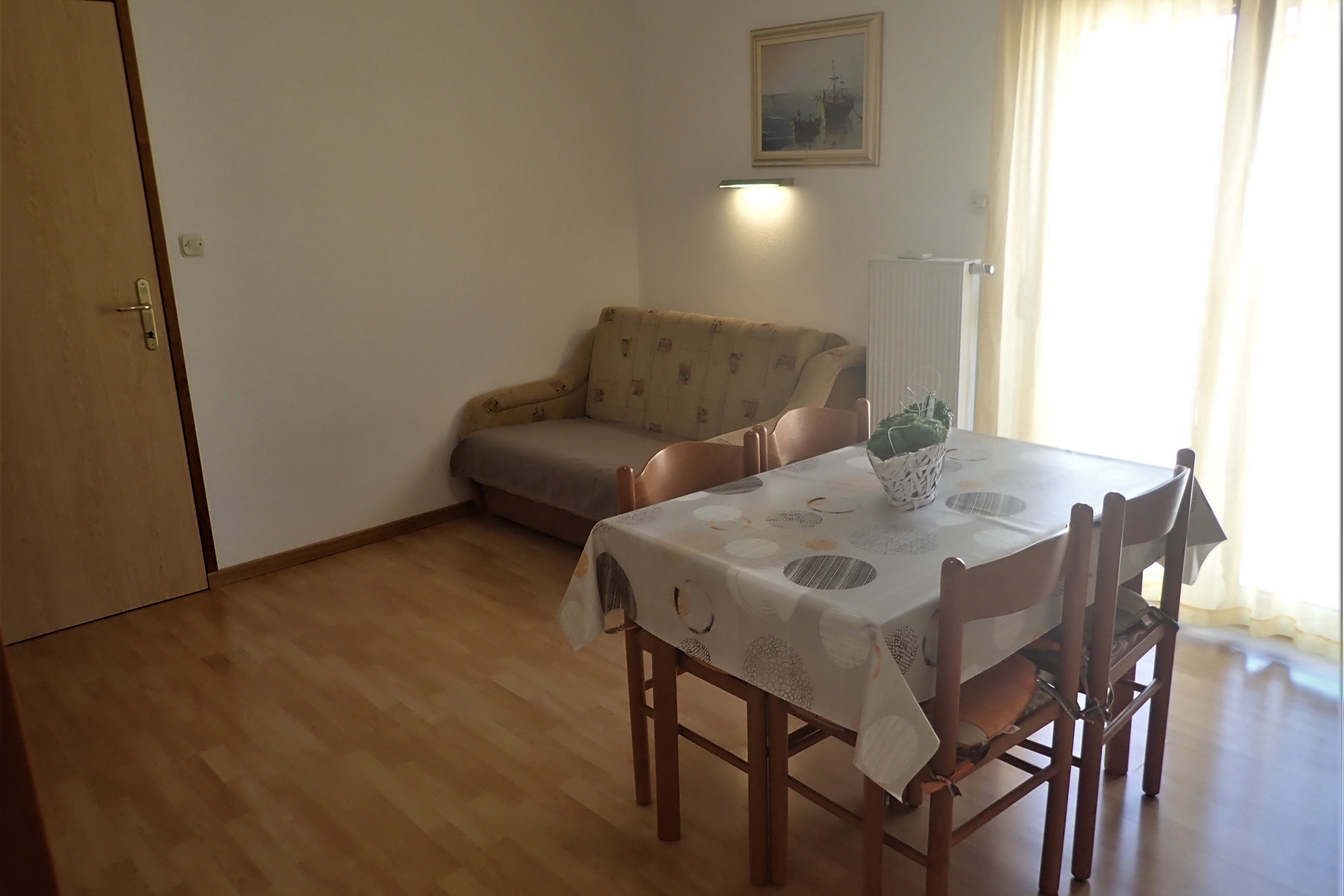 One bedroom apartment with balcony Starigrad (Paklenica) (A-25353-a)