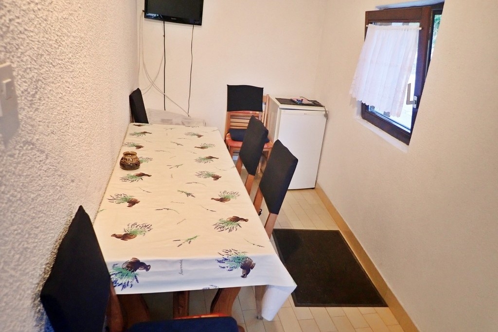 Two bedroom apartment near beach Starigrad, Paklenica (A-25355-a)