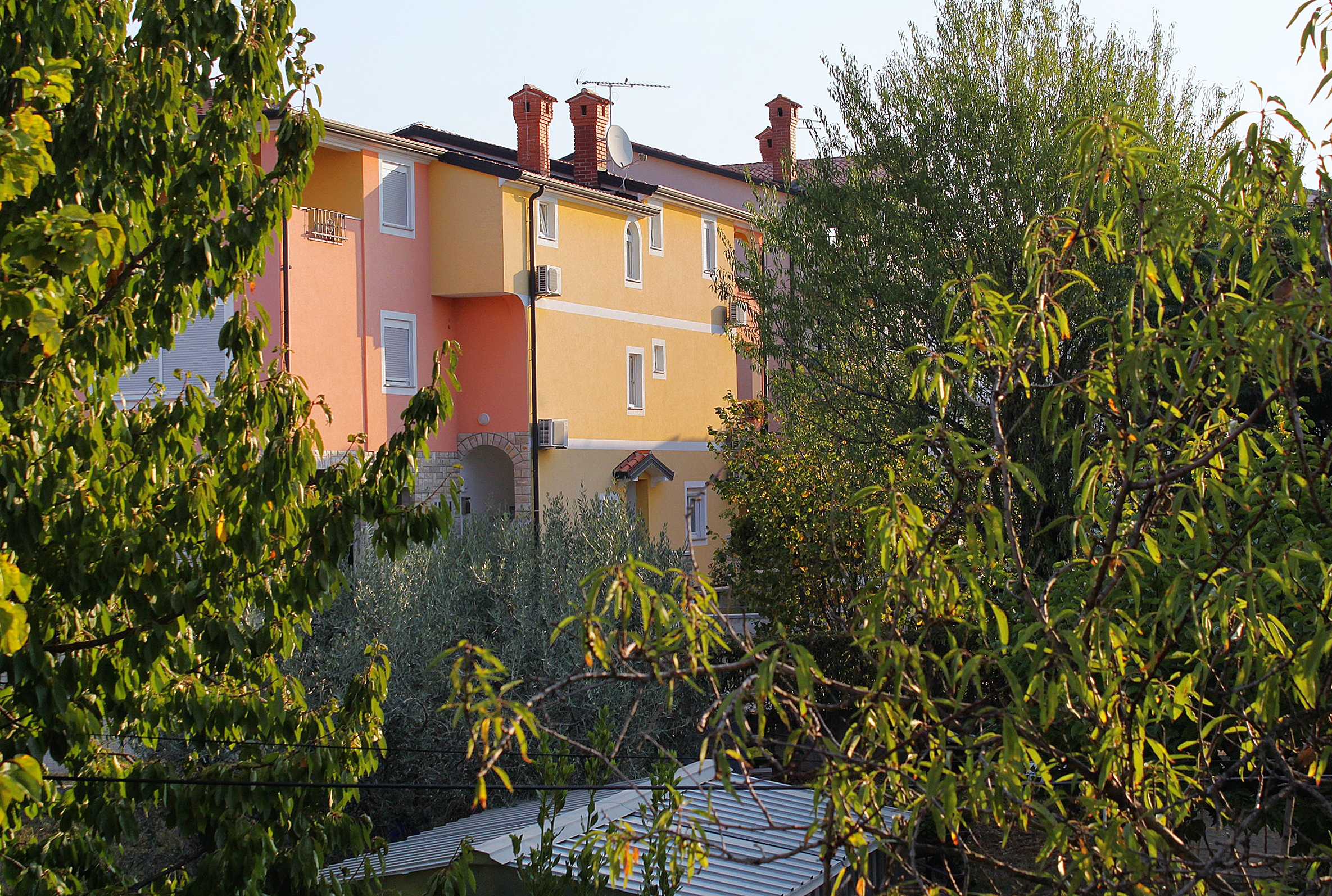 Two bedroom apartment with terrace Novigrad  A-a