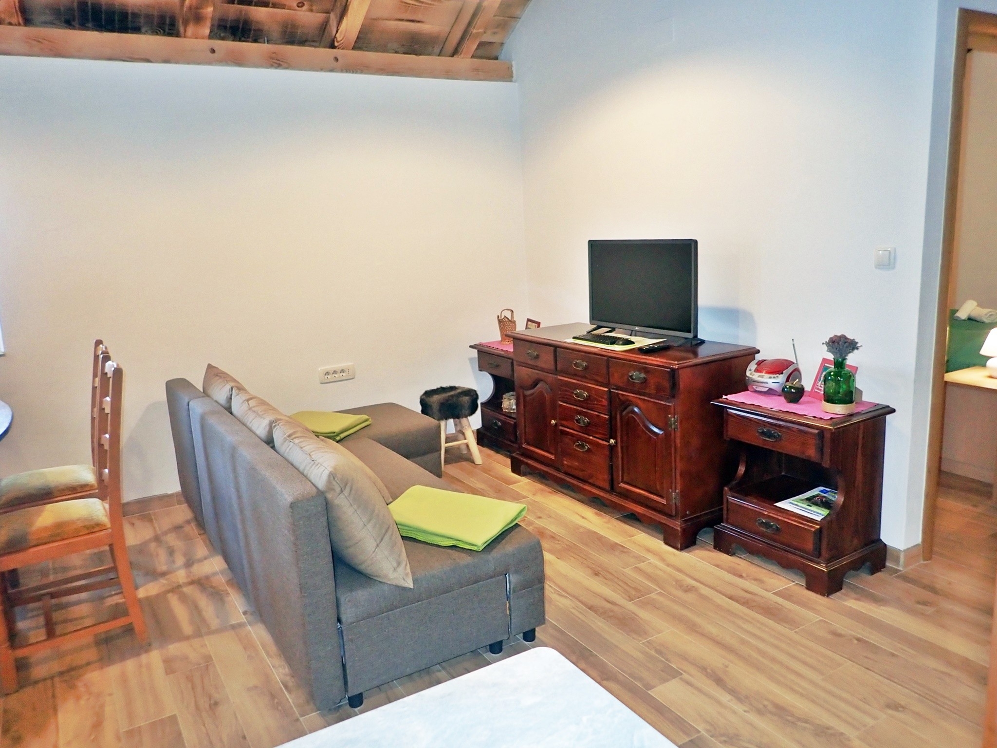 Two bedroom apartment with terrace Seline, Paklenica (A-25372-a)