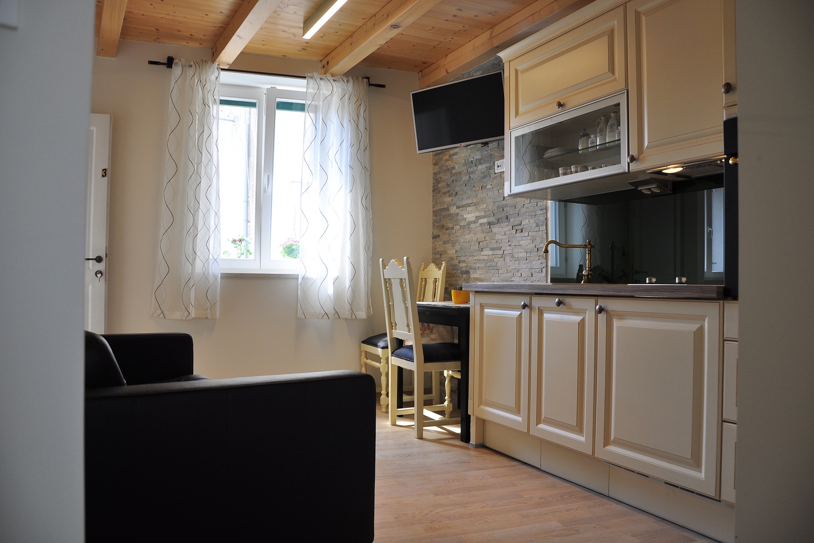 Studio flat with air-conditioning Split (AS-25379-c)