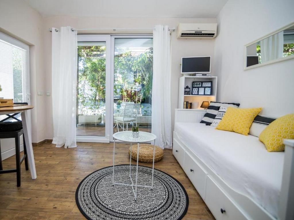 Studio flat with terrace Biograd na Moru (AS-25385-a) Studio flat with terrace Biograd na Moru (AS-25385-a)