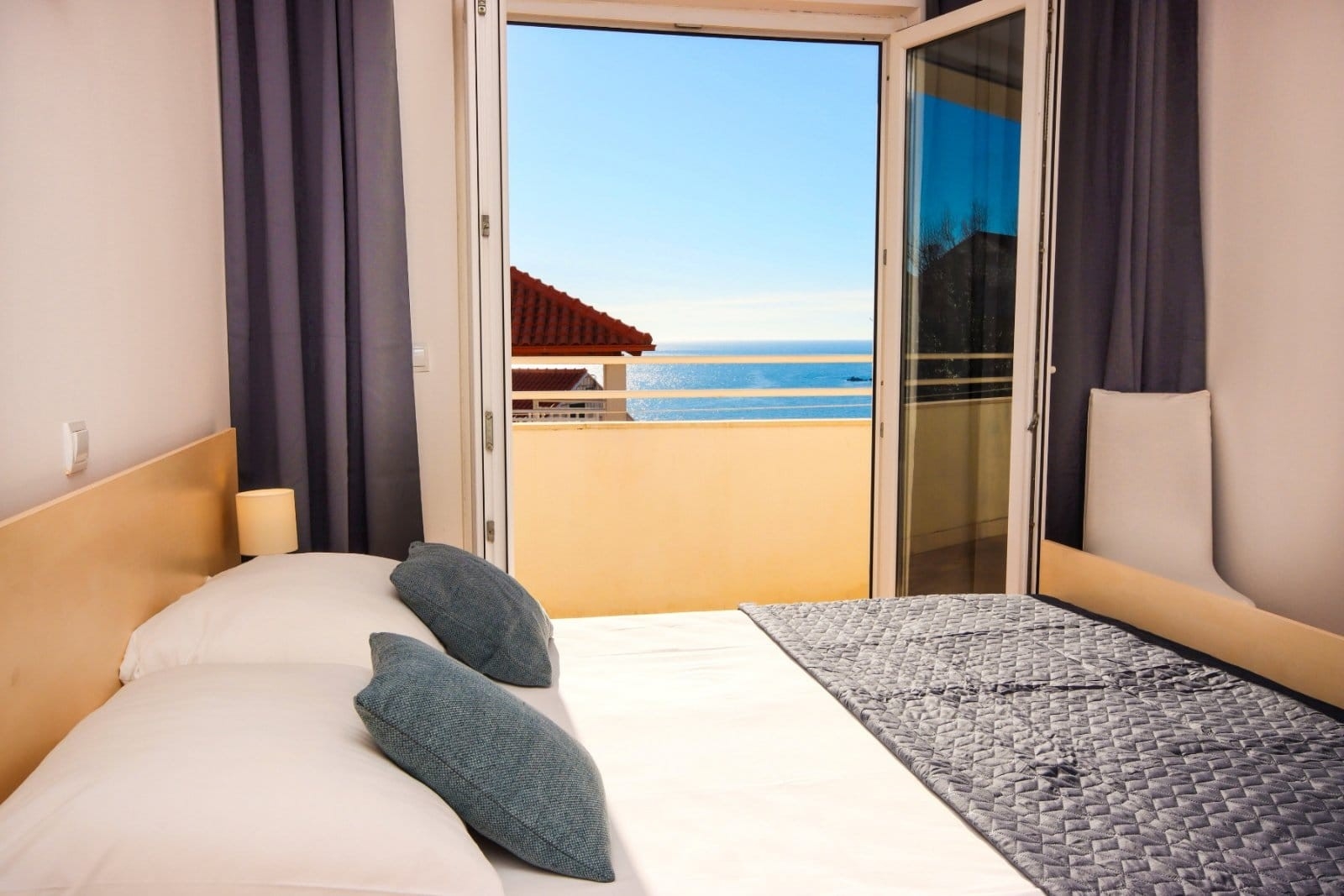 Two bedroom apartment with balcony and sea view Cavtat, Dubrovnik (A-25397-a) Two bedroom apartment with balcony and sea view Cavtat, Dubrovnik (A-25397-a)