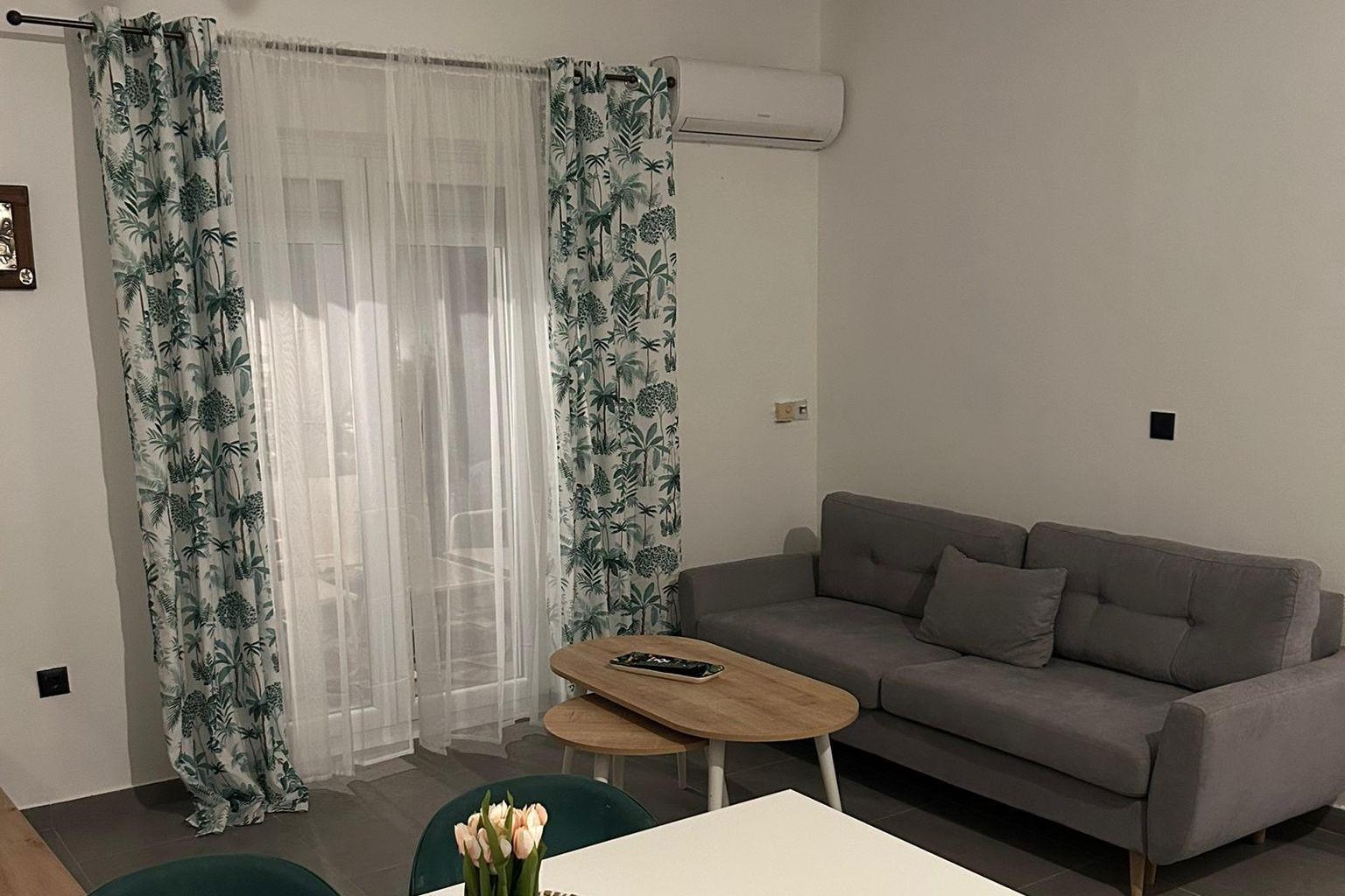 Two bedroom apartment with terrace Zadar (A-25404-a)