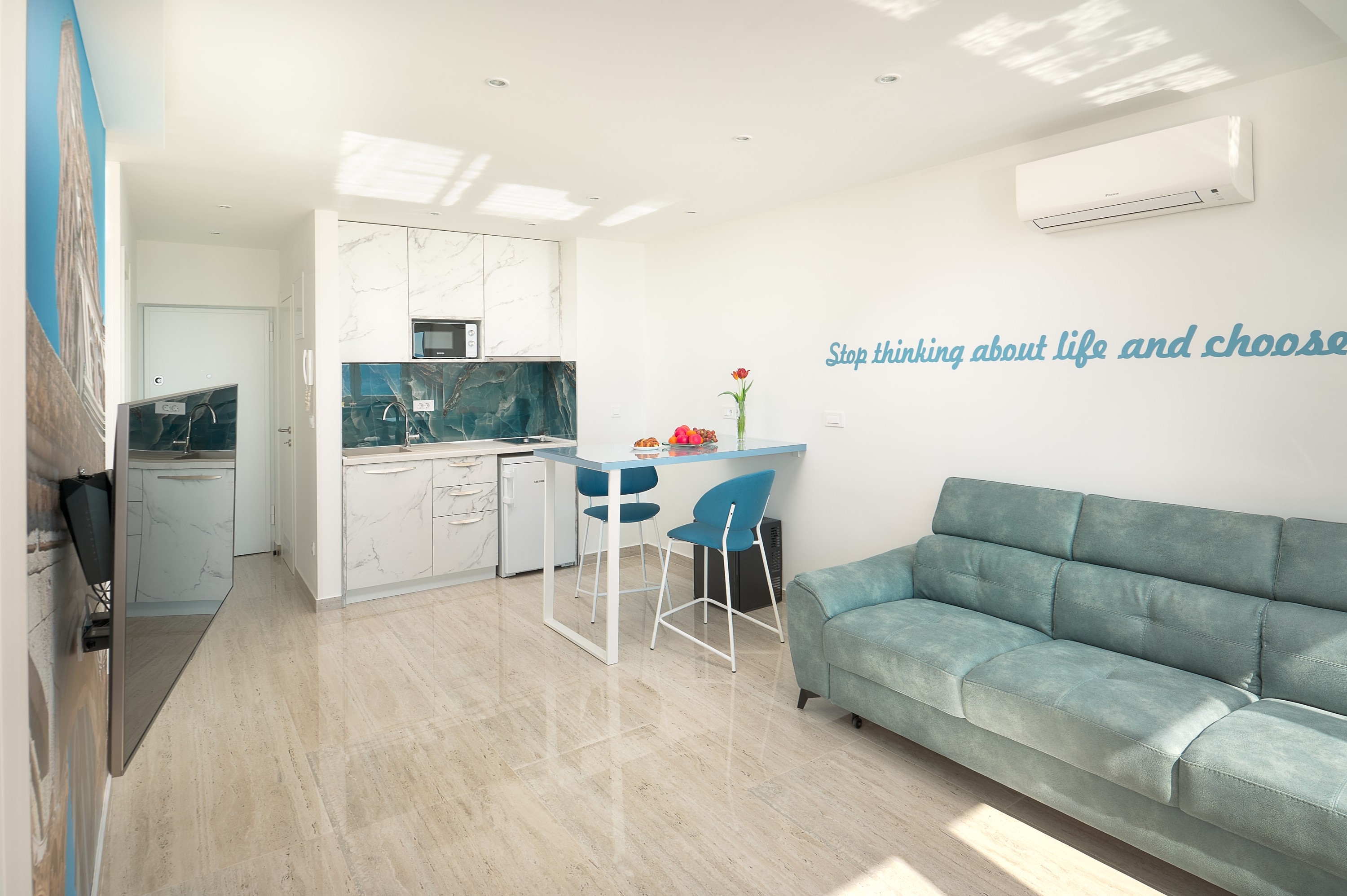 Studio flat with balcony and sea view Split (AS-25414-a) Studio flat with balcony and sea view Split (AS-25414-a)