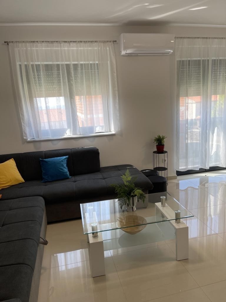 Two bedroom apartment with terrace and sea view Zečevo Rtić, Rogoznica (A-25427-a) Two bedroom apartment with terrace and sea view Zečevo Rtić, Rogoznica (A-25427-a)