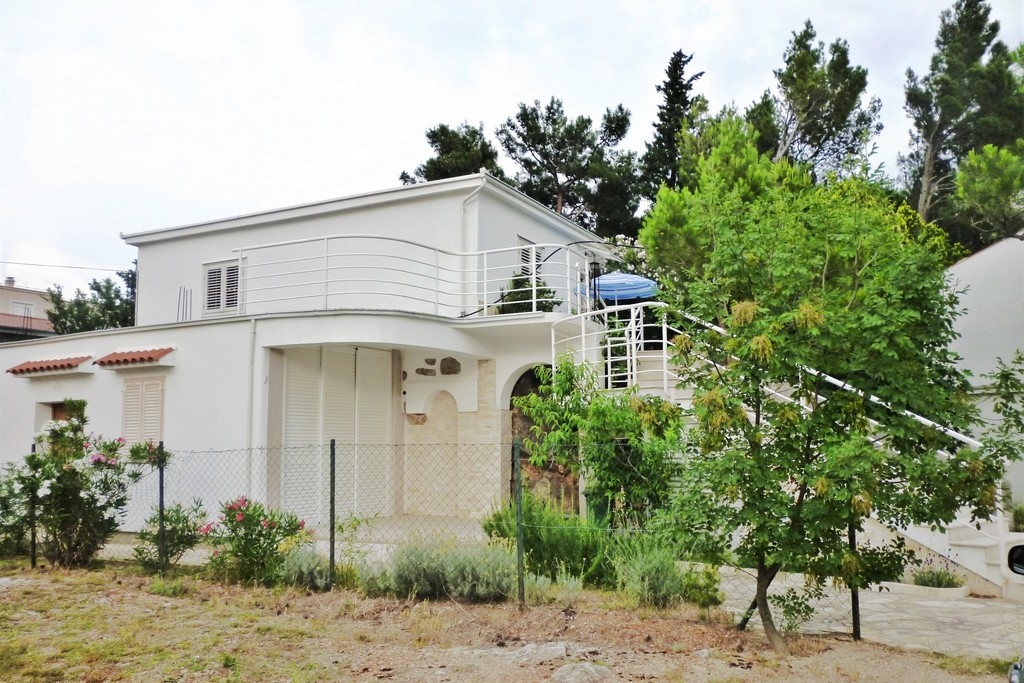 Two bedroom apartment with terrace Starigrad, Paklenica (A-25429-a) Two bedroom apartment with terrace Starigrad, Paklenica (A-25429-a)