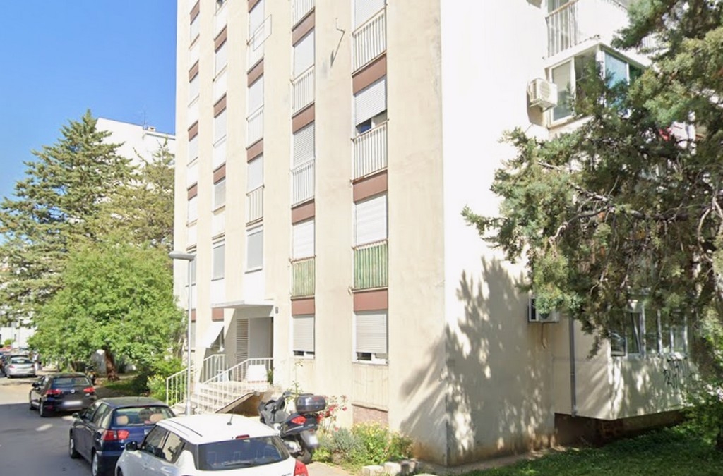 Two bedroom apartment with balcony Split (A-25435-a) Two bedroom apartment with balcony Split (A-25435-a)