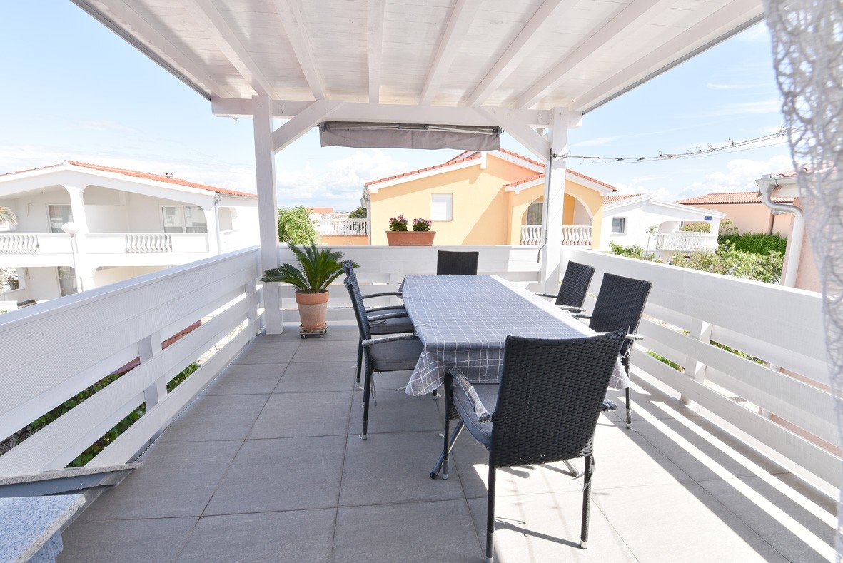 Two bedroom apartment with terrace and sea view Vir (A-25448-c)