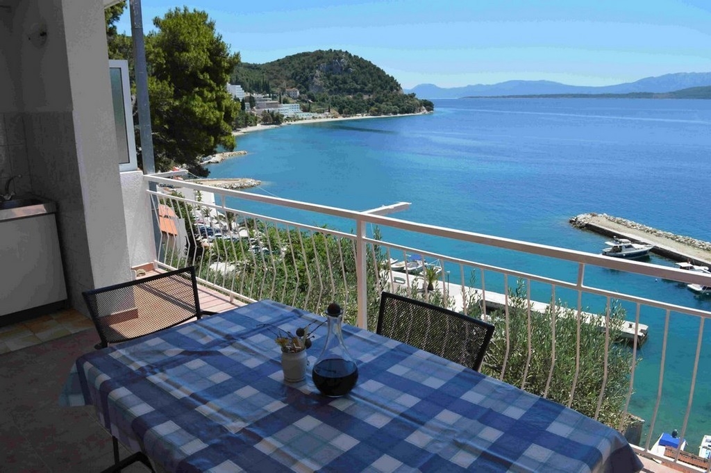 One bedroom apartment with terrace and sea view Živogošće - Porat, Makarska (A-25453-h)