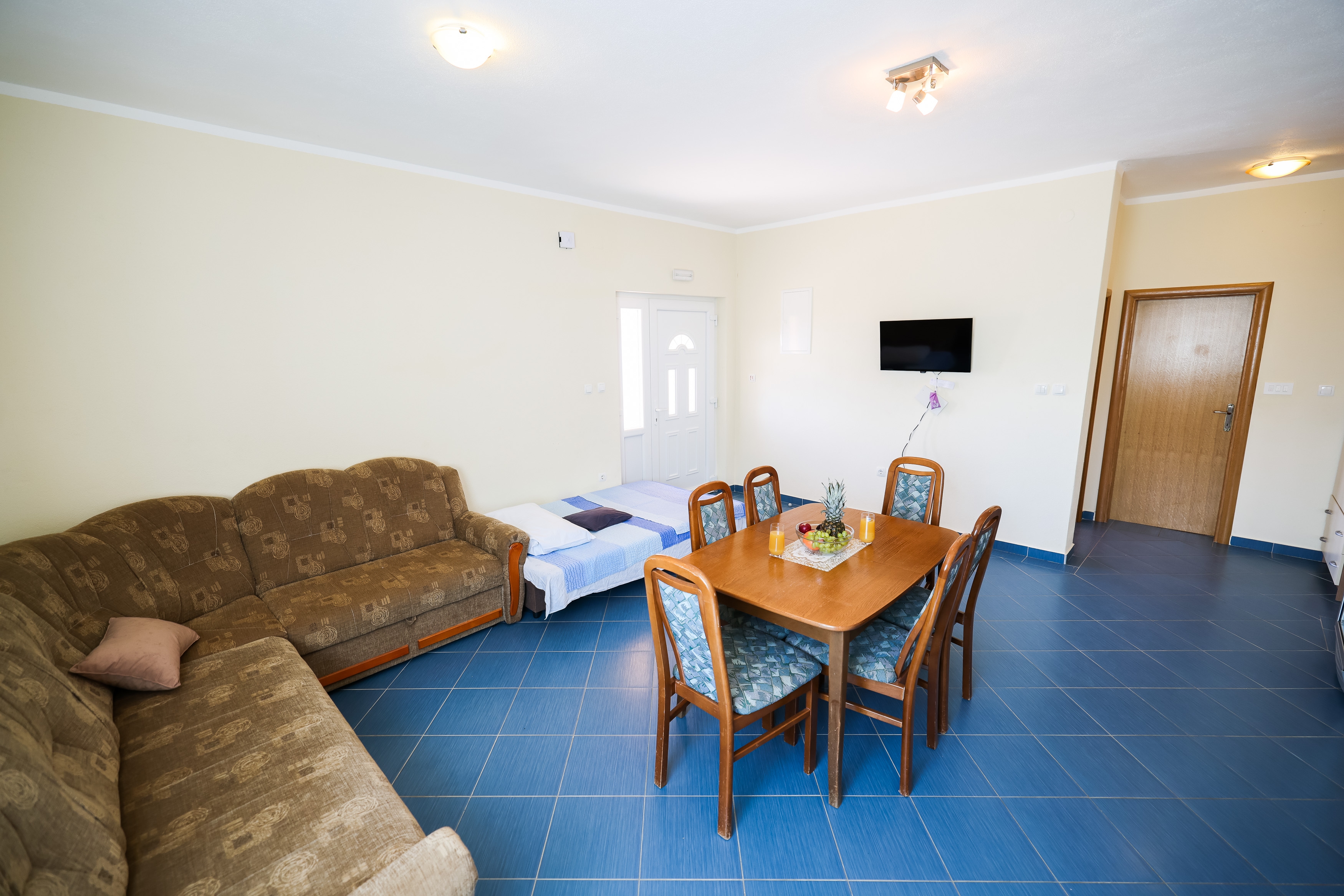 One bedroom apartment with terrace and sea view Kozjača, Paklenica (A-25456-b)