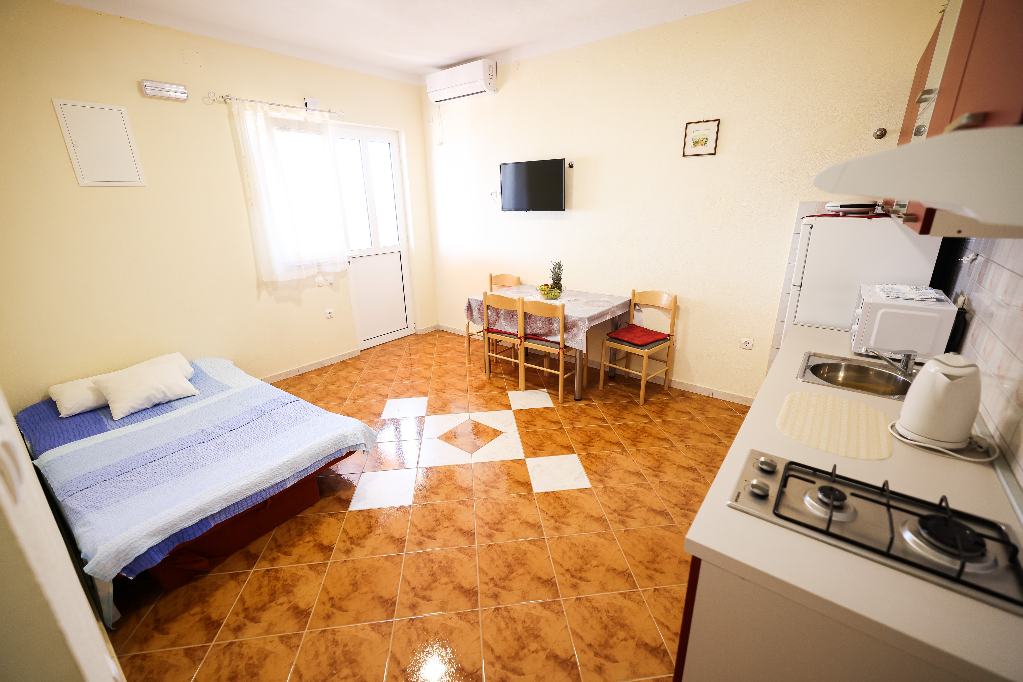 One bedroom apartment with terrace Kozjača, Paklenica (A-25456-c)
