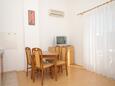 Dining room Umag, Dining room in the apartment, air condition available and WiFi.