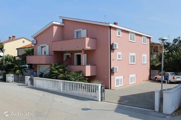 Property Umag, Umag, Property 2548 - Apartments with sandy beach.