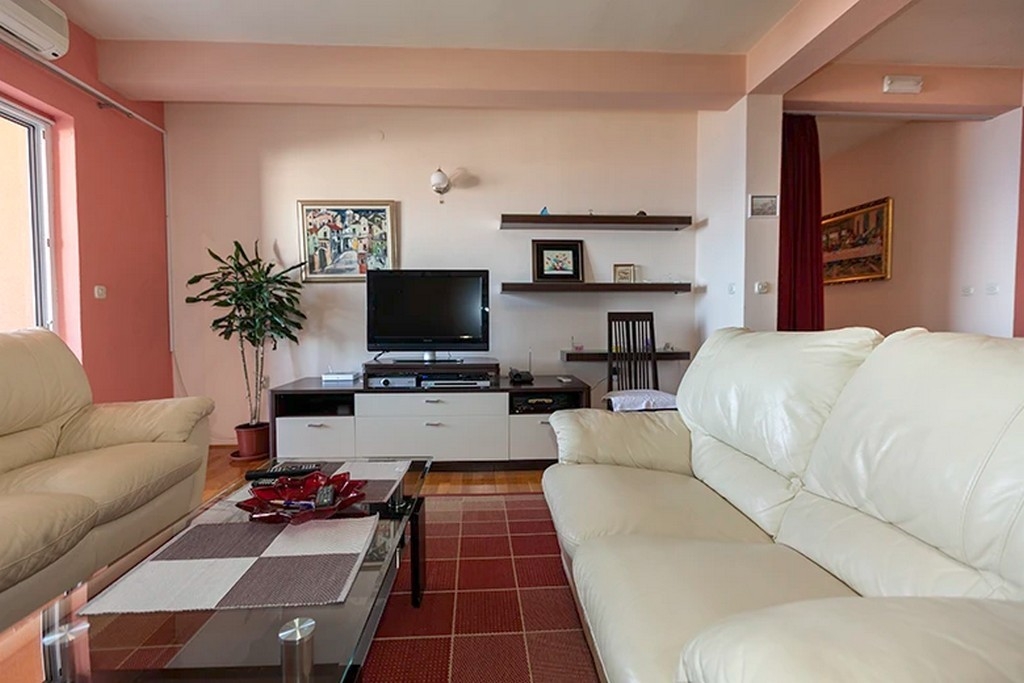 Top Makarska Igrane Top Makarska Igrane