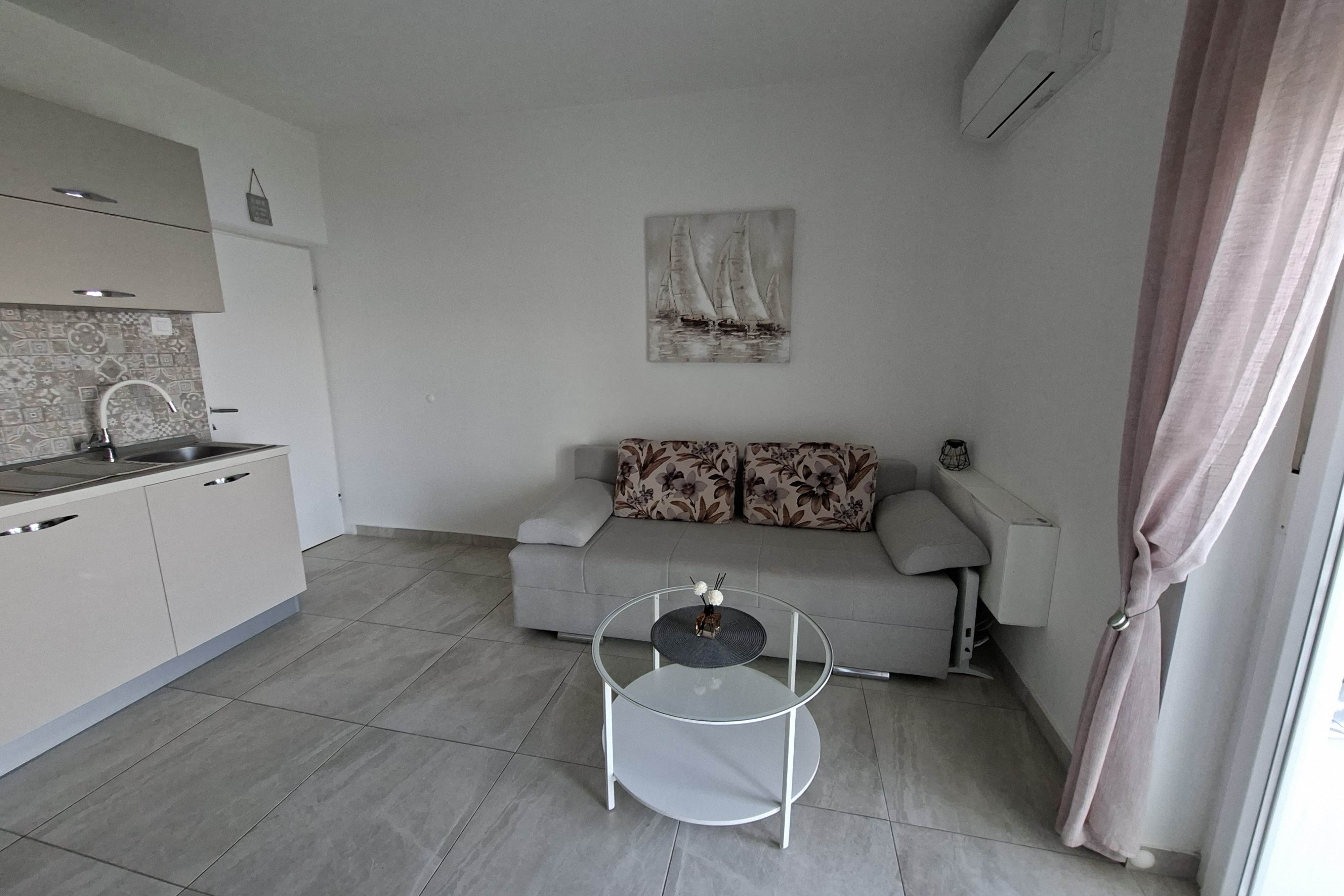Appartement de deux chambres avec la terrasse et la vue sur le mer Sveti Juraj, Senj (A-25487-a)