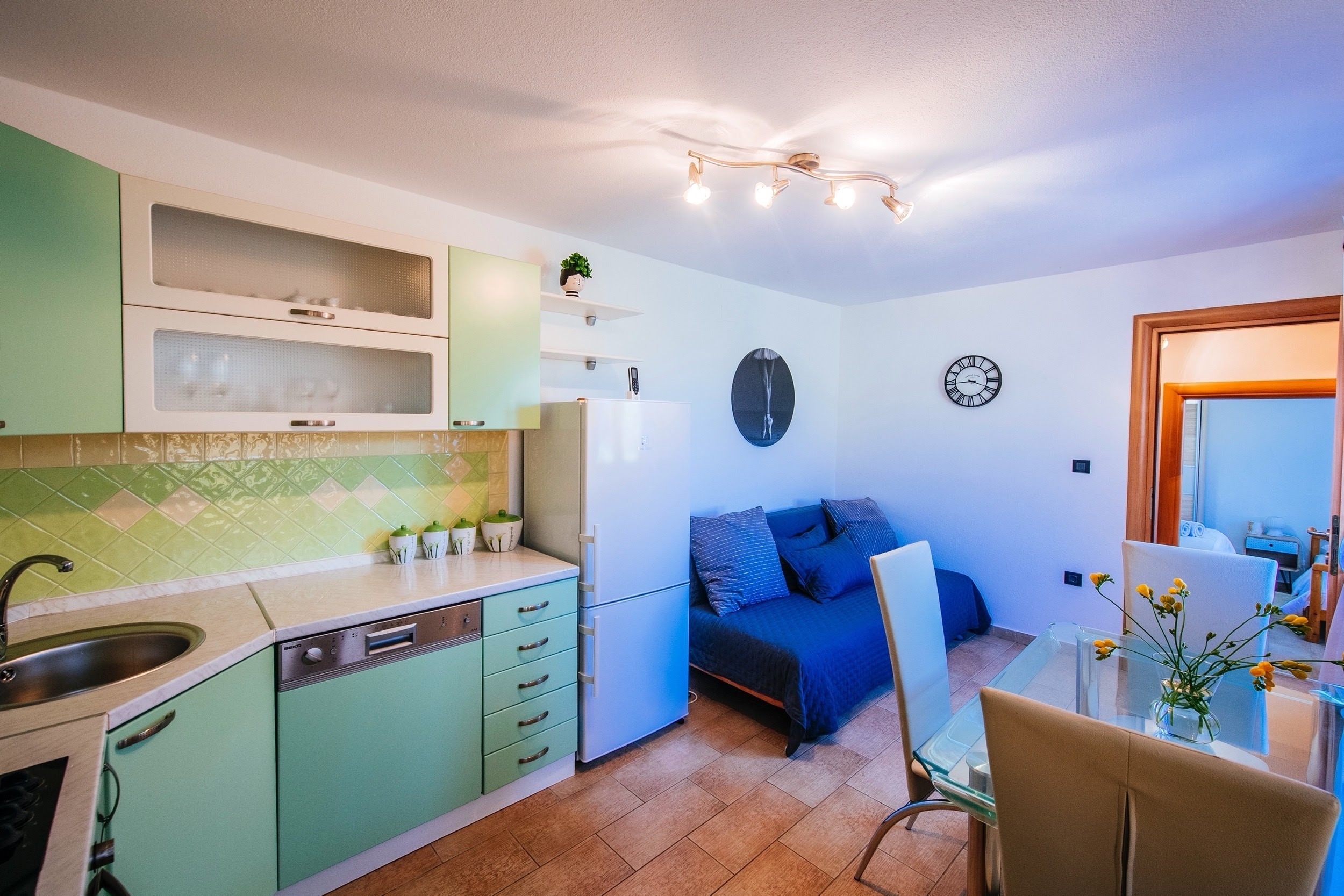 One bedroom apartment with terrace Veli Iž, Iž (A-25533-a)