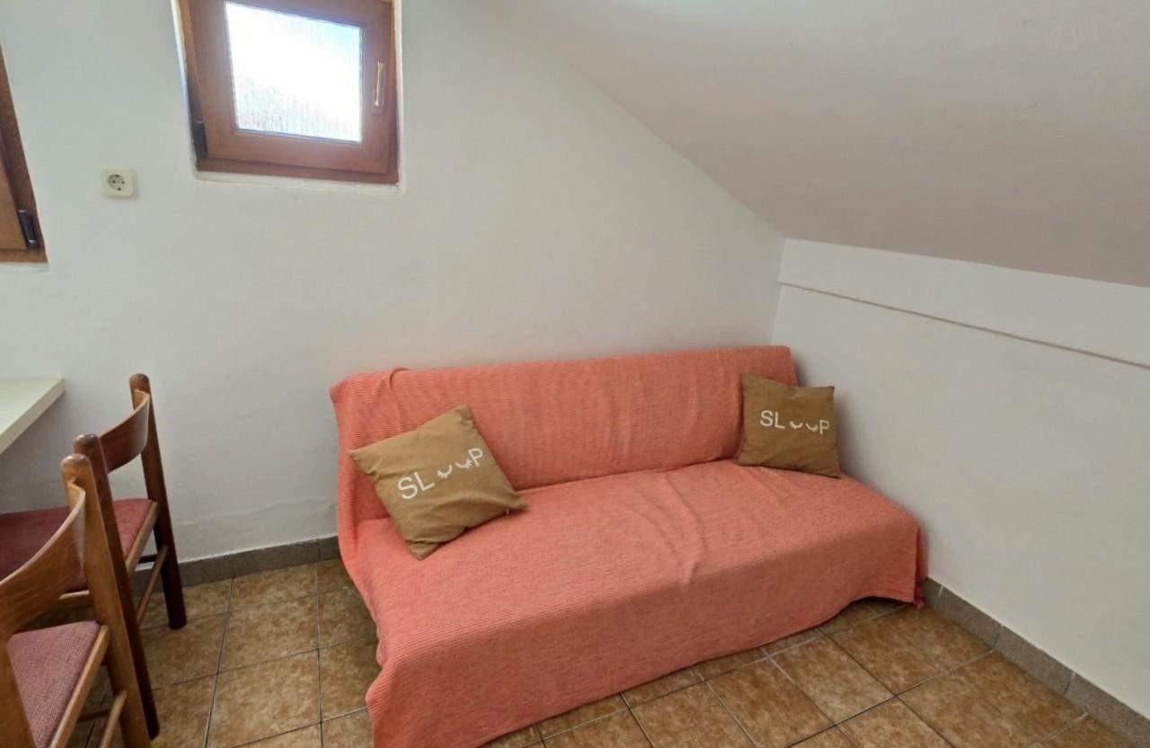 One bedroom apartment with balcony and sea view Banjol, Rab (A-25541-e)