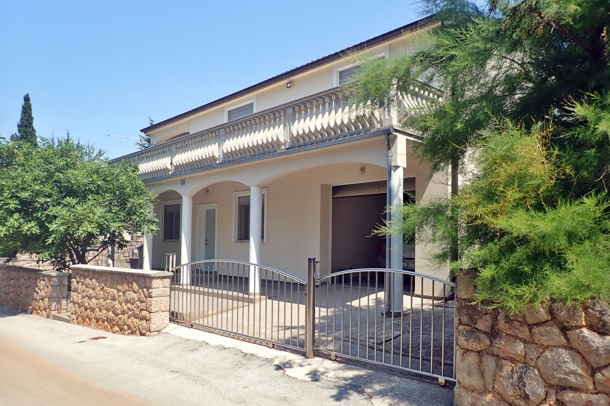 Two bedroom apartment with balcony Starigrad, Paklenica (A-25547-a)