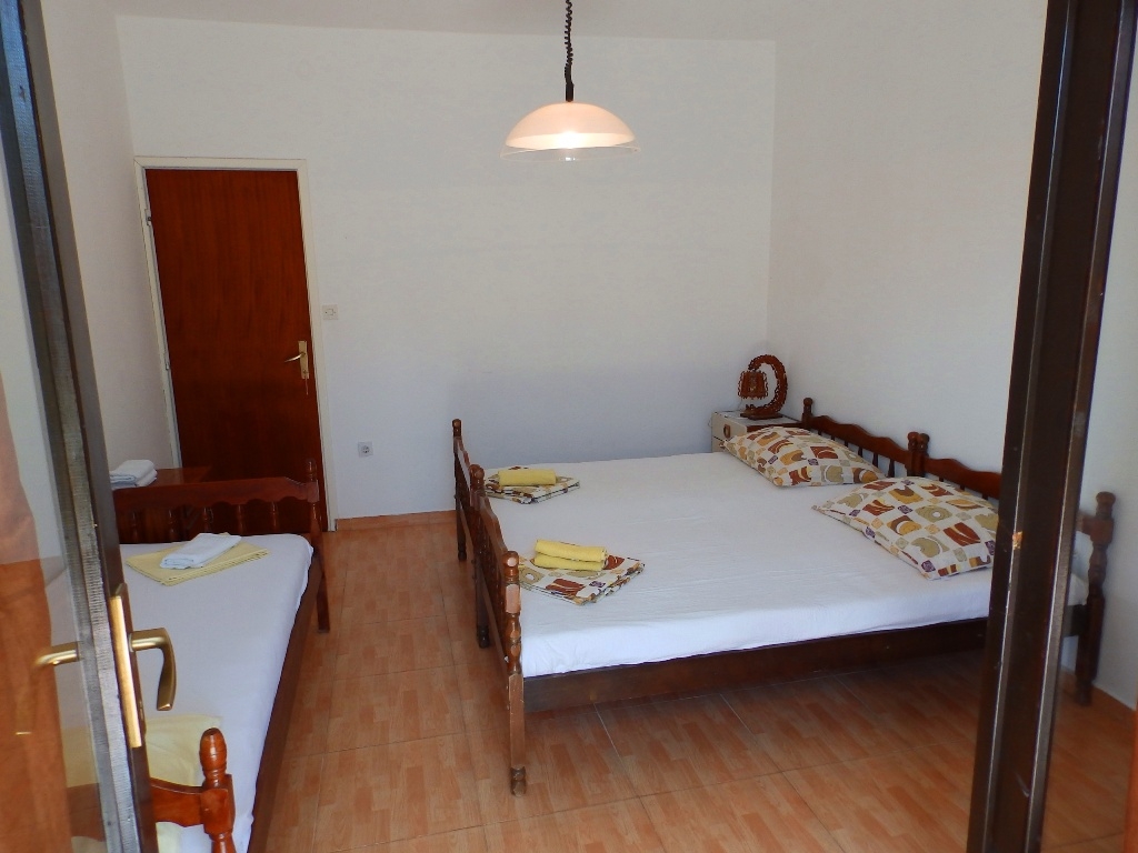 Room (pet friendly) Žuljana, Pelješac (S-256-c) Room (pet friendly) Žuljana, Pelješac (S-256-c)